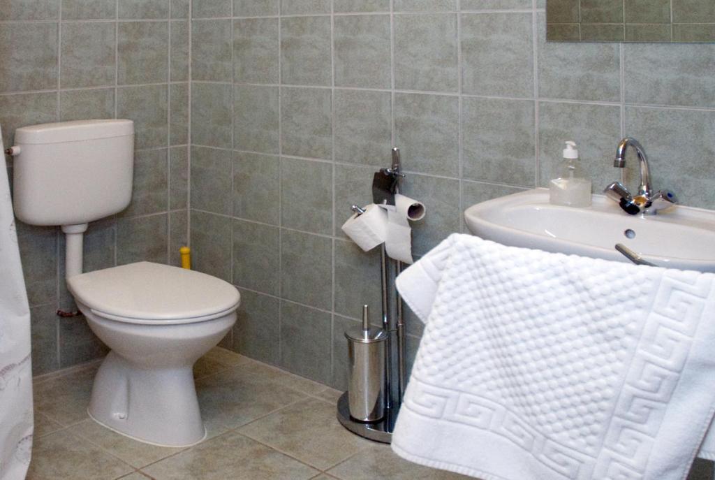 Hotel Haramia Csapszek Es Fogado Szombathely Pokoj fotografie