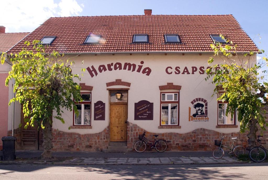 Hotel Haramia Csapszek Es Fogado Szombathely Exteriér fotografie